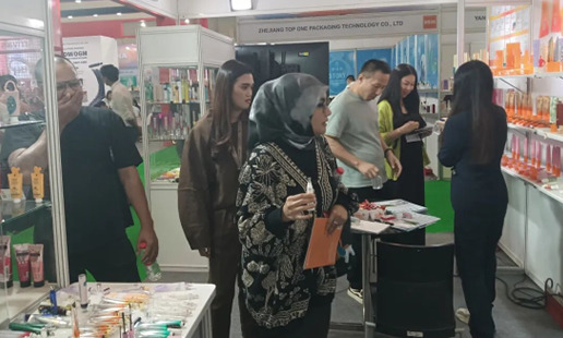 Summitek Technology はインドネシアの見本市で大きな成功を収め、複数のブランドからの注文を獲得しました。