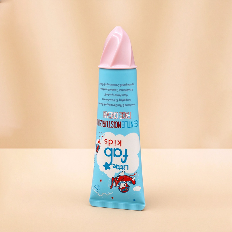 アイスクリームプッシュオンキャップ付き子供用日焼け止めとモイスチャライザーチューブ